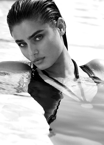 Taylor Hill     -     NUmero